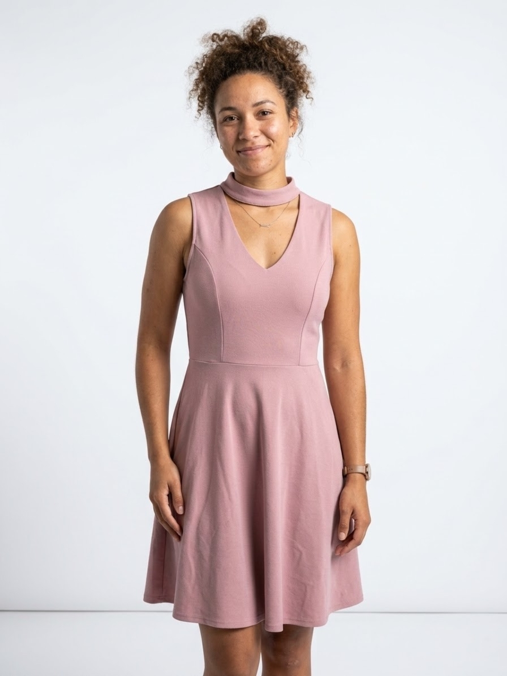 Monteau Women's Sleeveless V-Neck Choker Fit & Flare Dress Minimalist Romantic